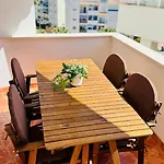 Montemayor 2br Pool And Garage شقة إِستيبونا