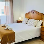 Montemayor 2br Pool And Garage شقة *