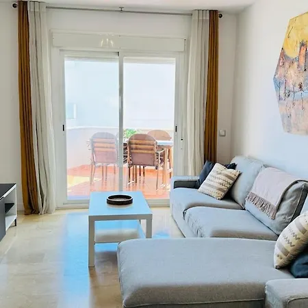 شقة Montemayor 2br Pool And Garage