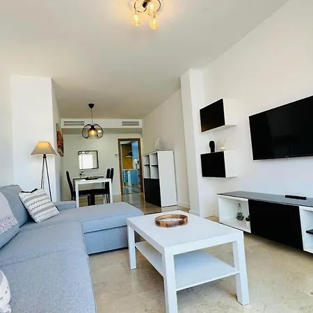 Montemayor 2br Pool And Garage Lejlighed Estepona
